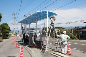 飯田OIDE長姫高校バス停改修【4】テント設置